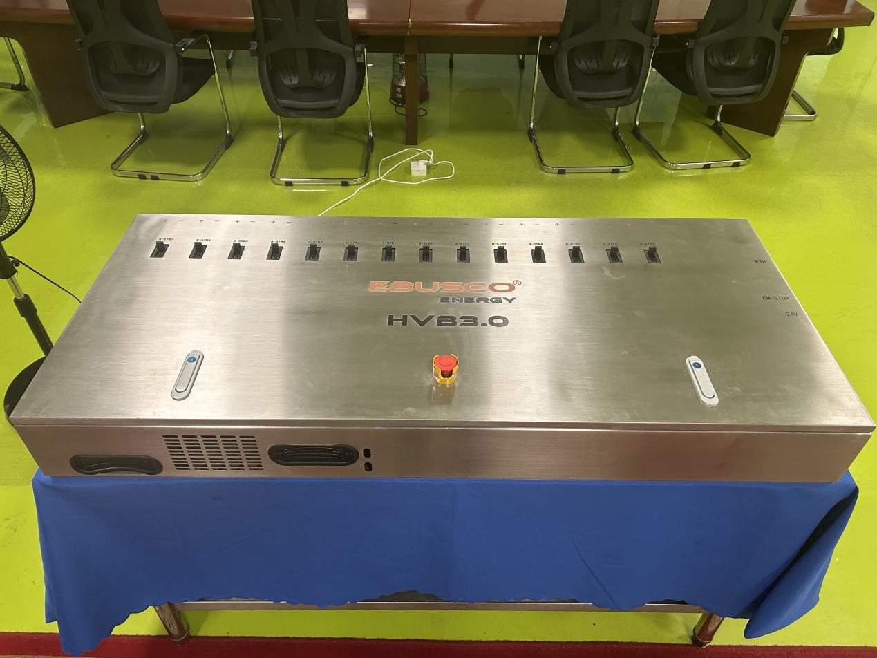 船用储能柜高压汇流箱 Image 2